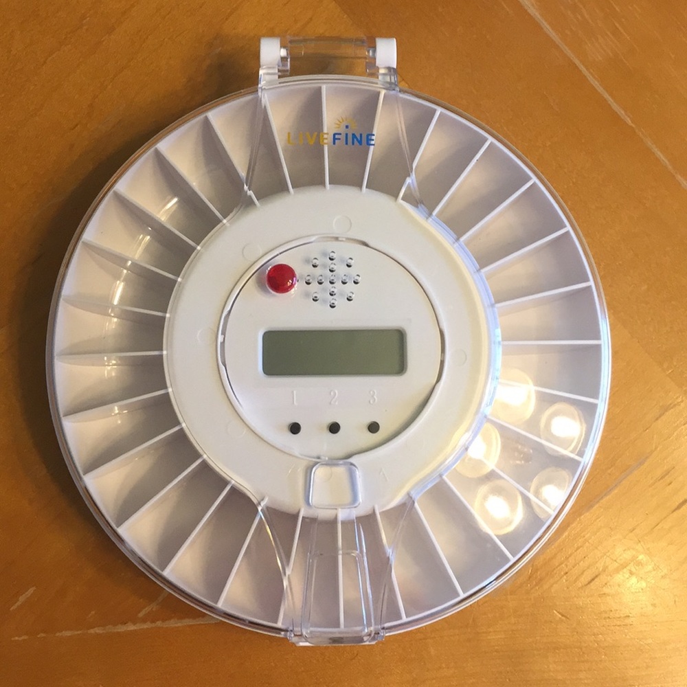 Pill Dispenser & reminder (automatic)